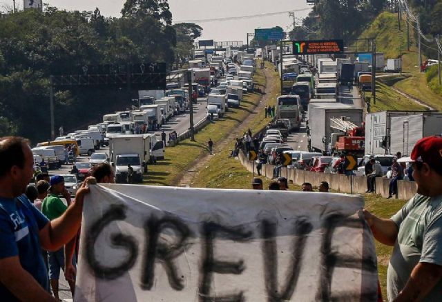 Transporte coletivo municipal em Piraju ser oferecido at s 20h nesta sexta-feira e sbado; servio ser suspenso no domingo